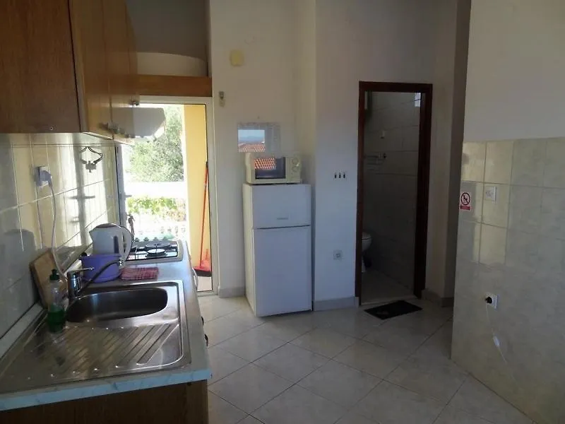 Ferienwohnung In Okrug Gornji Mit Meerblick, Terrasse, Klimaanlage, W-Lan 5046-3 0*,