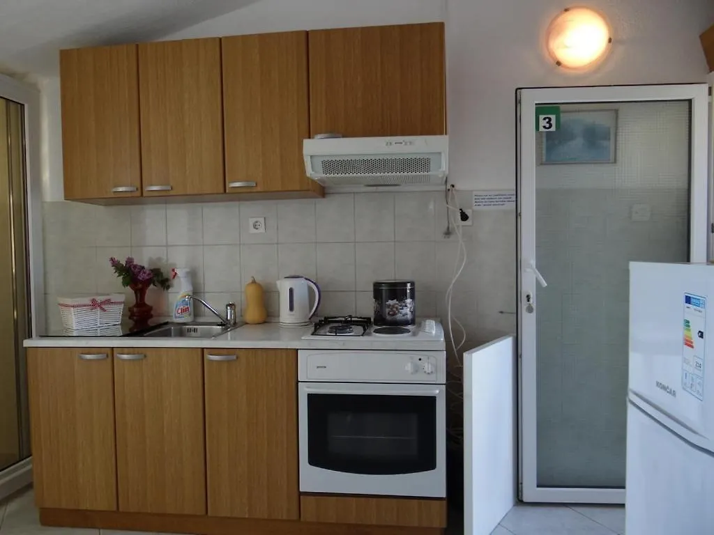 Ferienwohnung In Okrug Gornji Mit Meerblick, Terrasse, Klimaanlage, W-Lan 5046-3 Croatia