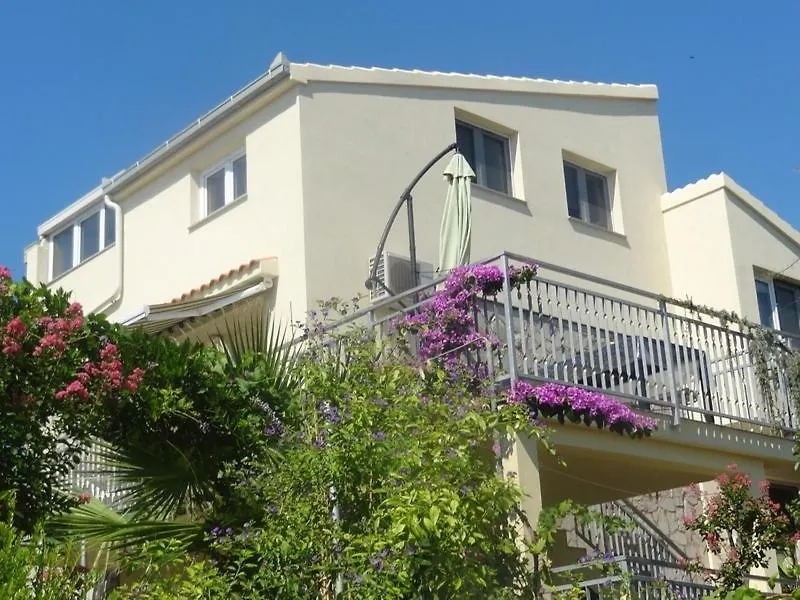 Ferienwohnung In Okrug Gornji Mit Meerblick, Terrasse, Klimaanlage, W-Lan 5046-3 Apartment